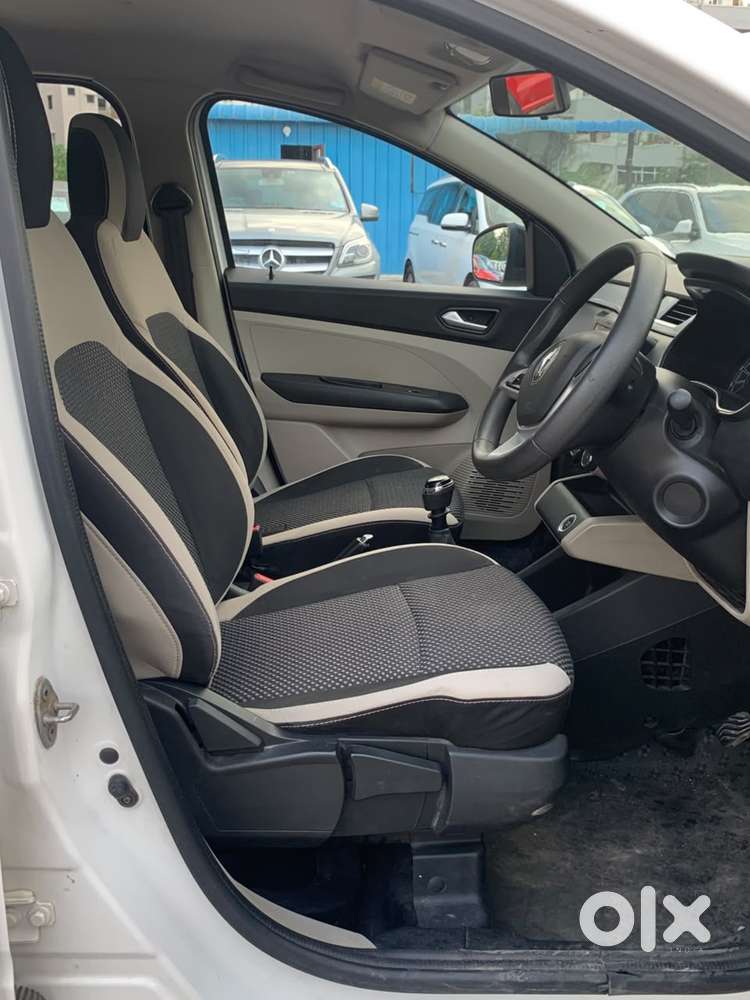 Renault Triber Rxz, 2022, Petrol
