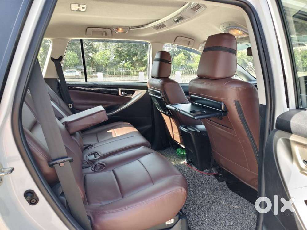 Toyota Innova Crysta 2.4 V 8 Str, 2023, Diesel