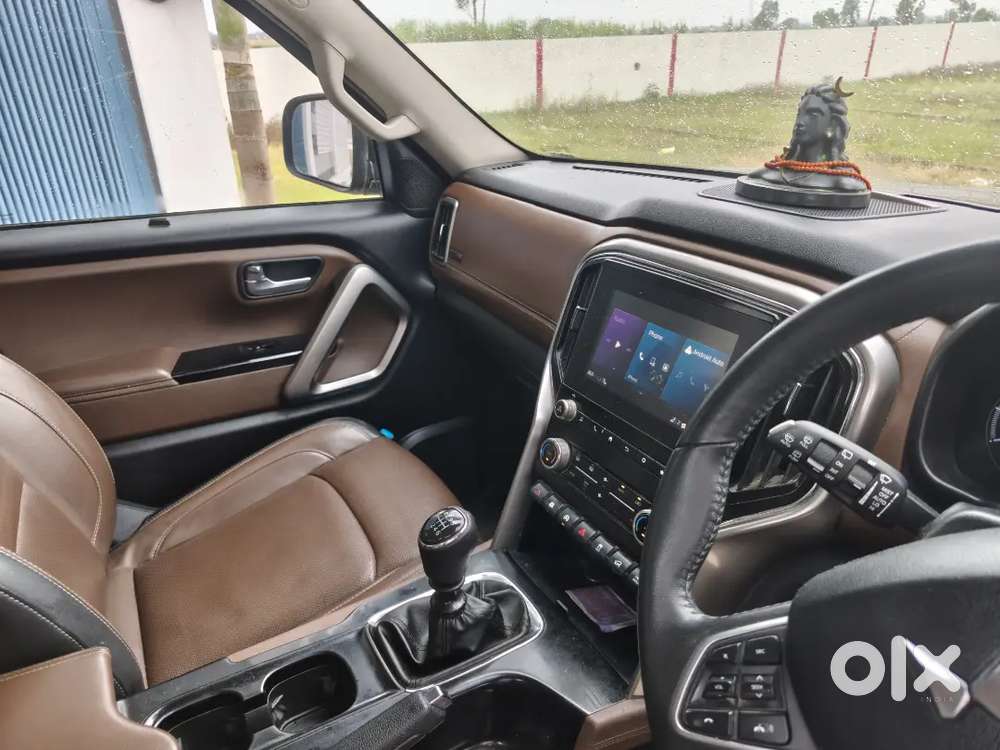 Scorpio N Z8l Top Madal Black Colour Safe Car No Loan Only Cash