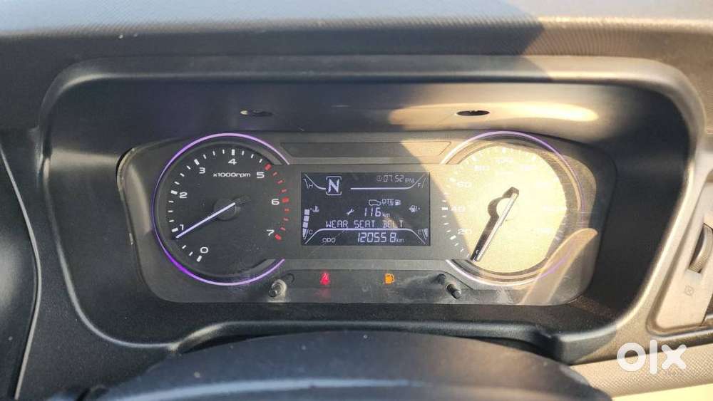 Mahindra Marazzo M2, 2019, Diesel