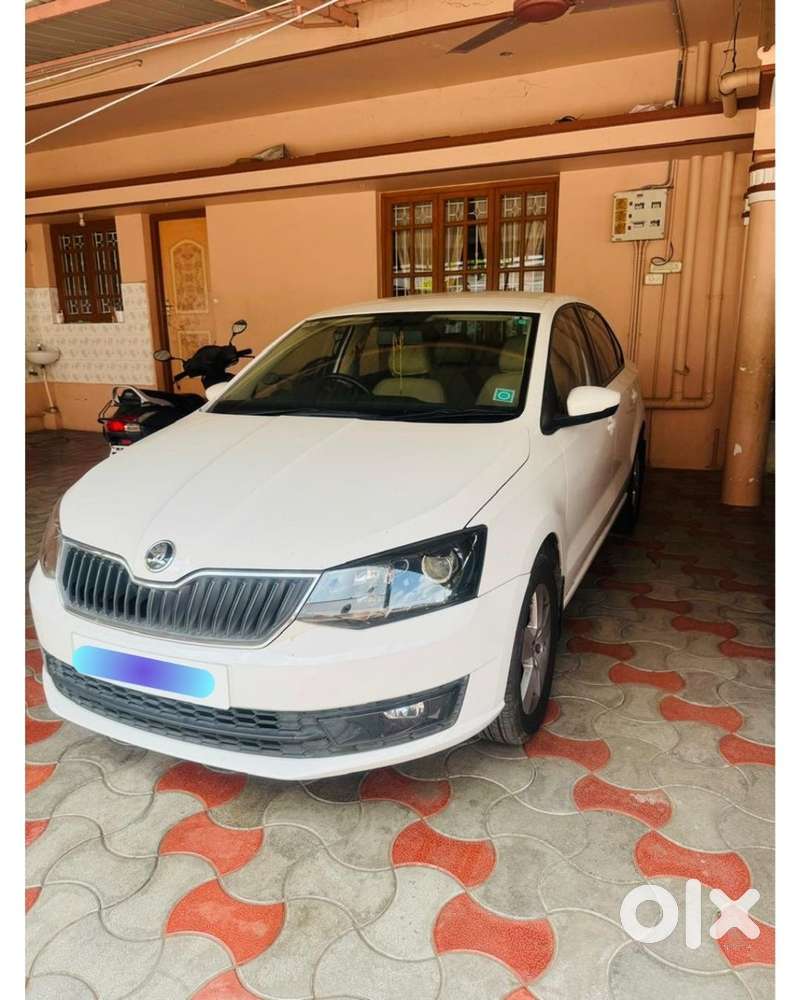 Skoda Rapid 2021 Petrol