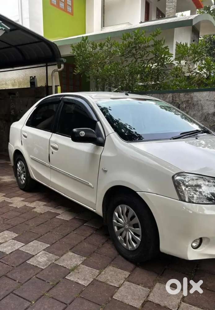 Toyota Etios 2016 Diesel Good Condition -465000(negotiable)