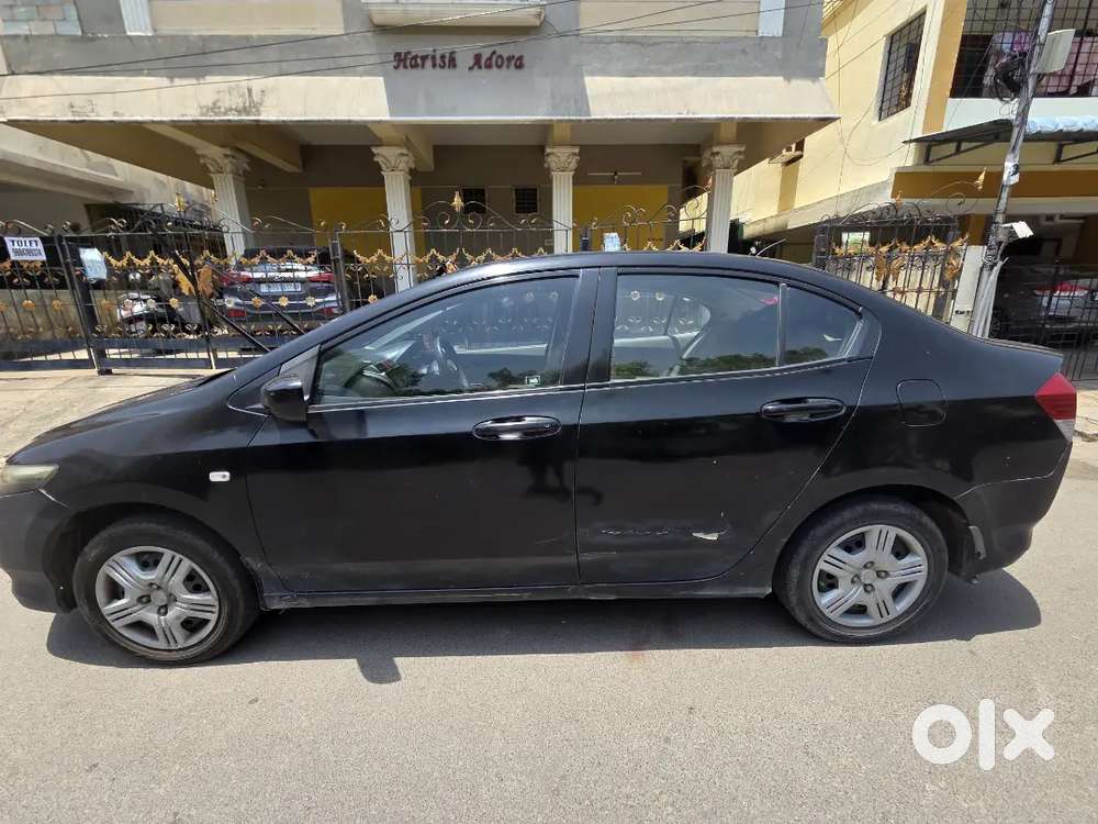 Honda City Petrol 2010 Variant