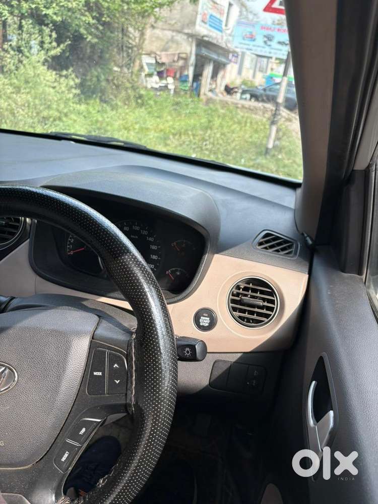 Hyundai Xcent 2015 Petrol 66000 Km Driven