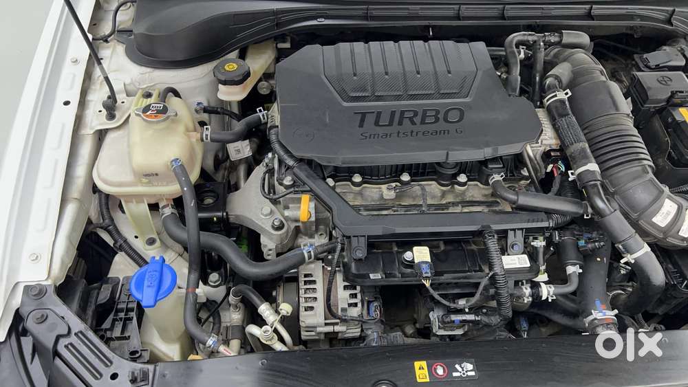 Hyundai Verna 1.5 Sx (o) Turbo Petrol Mt, 2023, Petrol