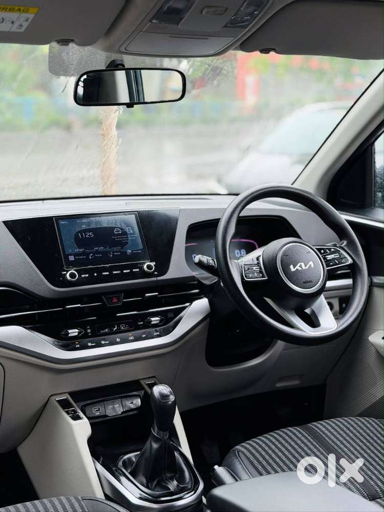 Kia Carens 1.5 Prestige Plus 7 Str Imt, 2022, Petrol