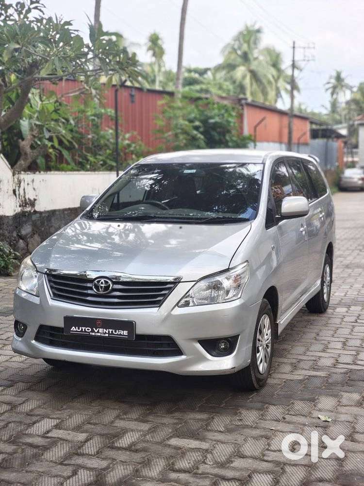 Toyota Innova 2.5 G (diesel) 8 Seater, 2012, Diesel