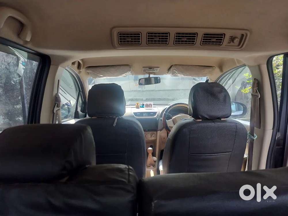 Well Maintained Maruti Ertiga 1.5 Vxi (petrol) Only 43.4 Km Driven.