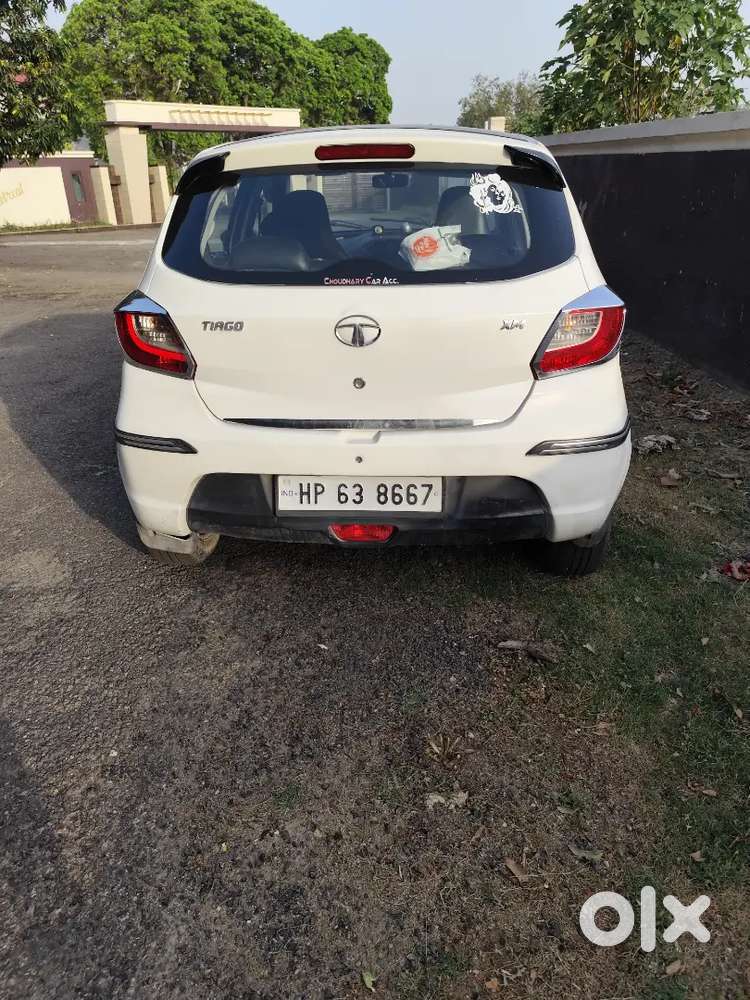 Tata Tiago Revotron 2016