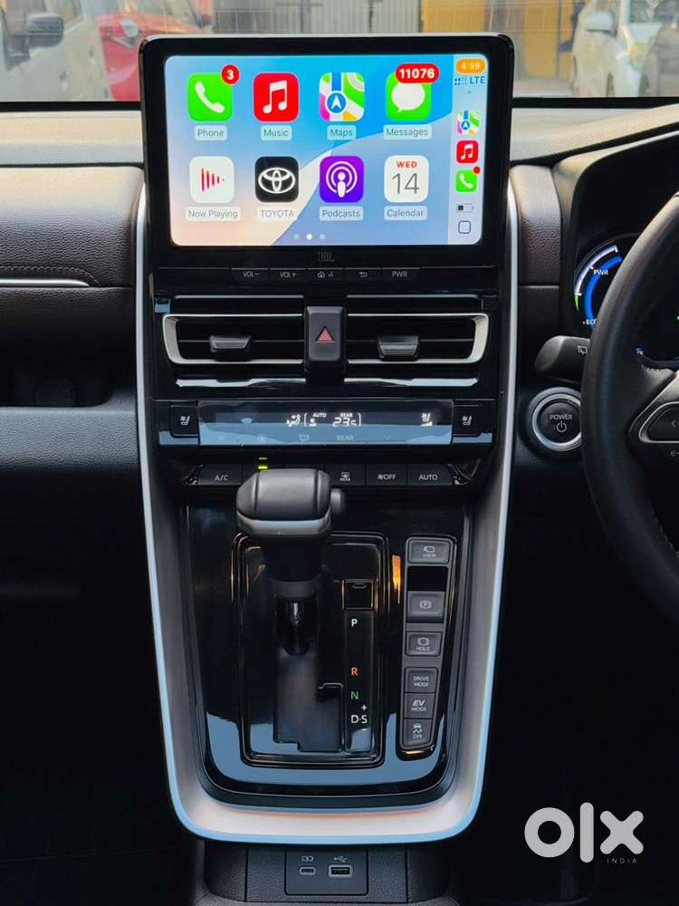 Toyota Innova Hycross 2.0 Zx (o) Hybrid 7 Str, 2024, Cng & Hybrids