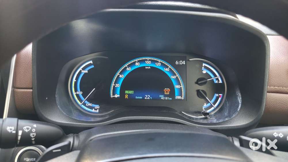 Toyota Innova Hycross 2.0 Vx (o) Hybrid 7 Str, 2025, Petrol
