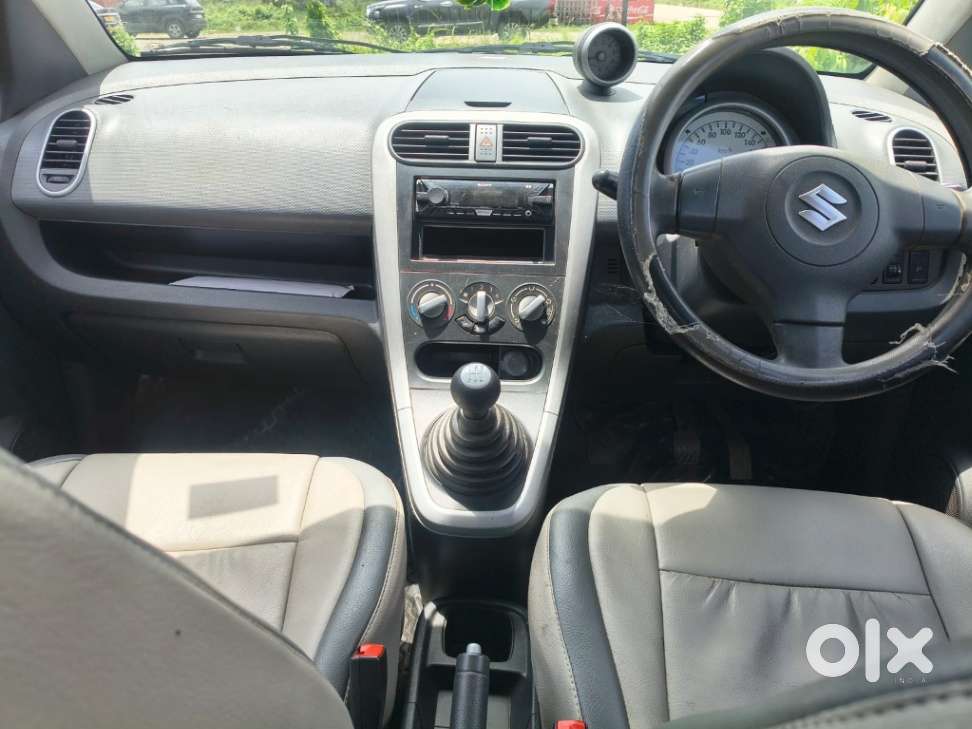 Maruti Suzuki Ritz Vxi, 2012, Petrol