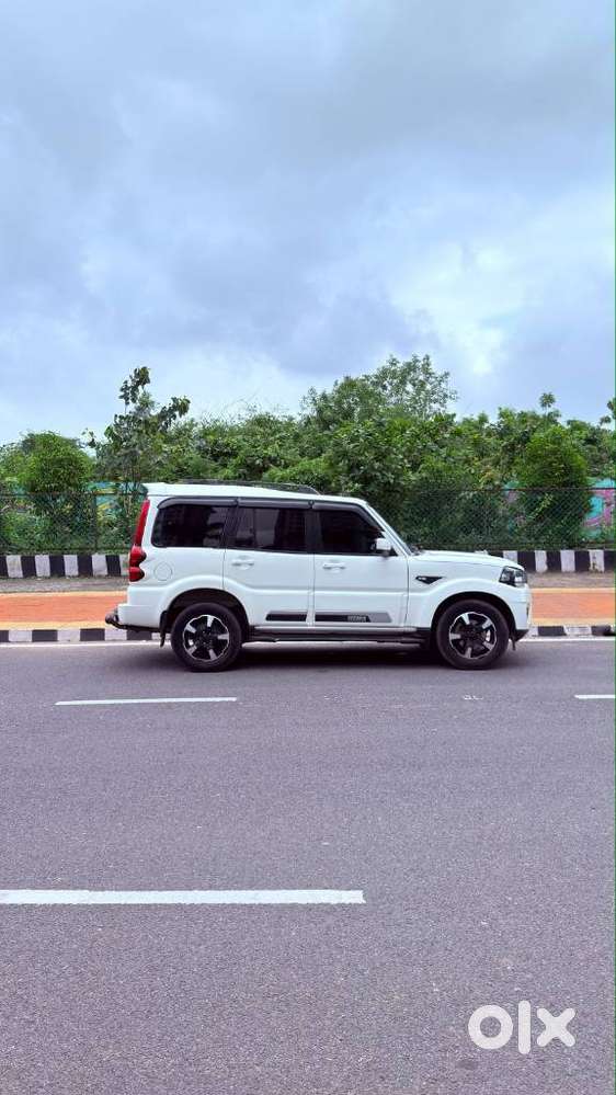 Mahindra Scorpio Classic 2.2 S 11 Mt 7 Cc, 2023, Diesel