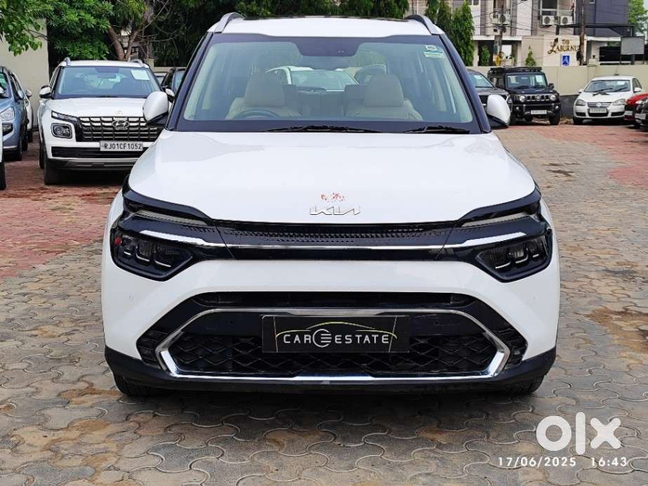 Kia Carens 1.5 Luxury Plus Diesel At 7 Str, 2022, Diesel