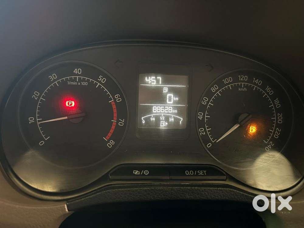 Skoda Rapid 2015 Petrol 88000 Km Driven