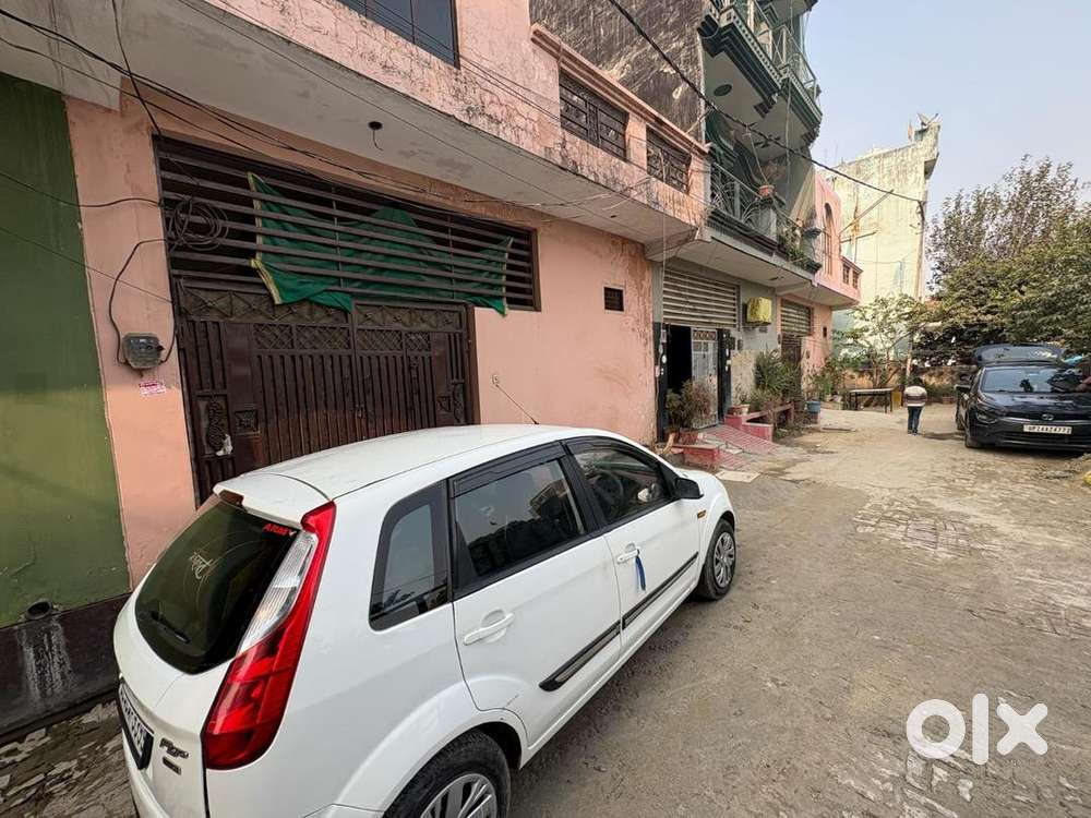 Ford Manual Car 2011 Petrol