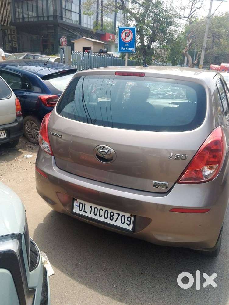 Hyundai I20 Sportz 2013 Petrol Well Maintained