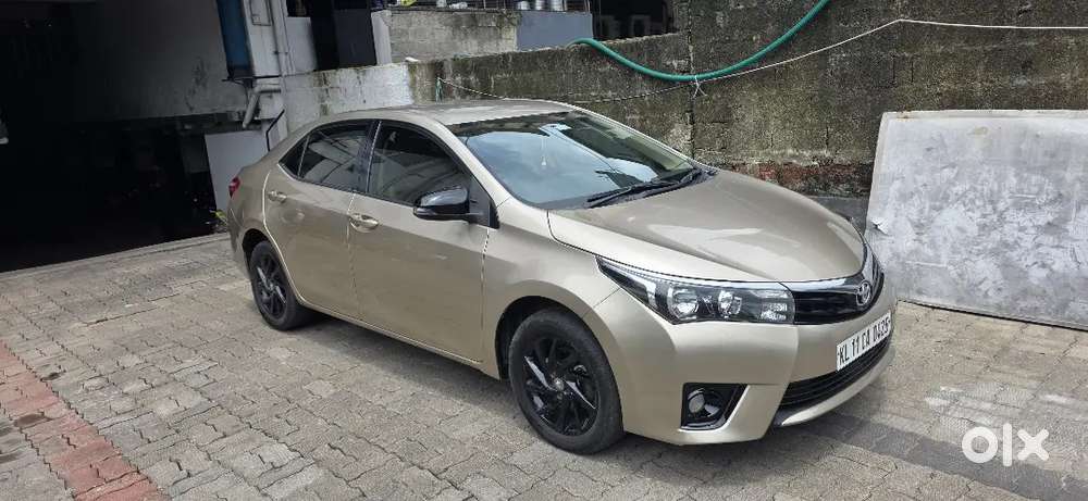 Toyota Corolla Altis 2014 Diesel 126000 Km Driven