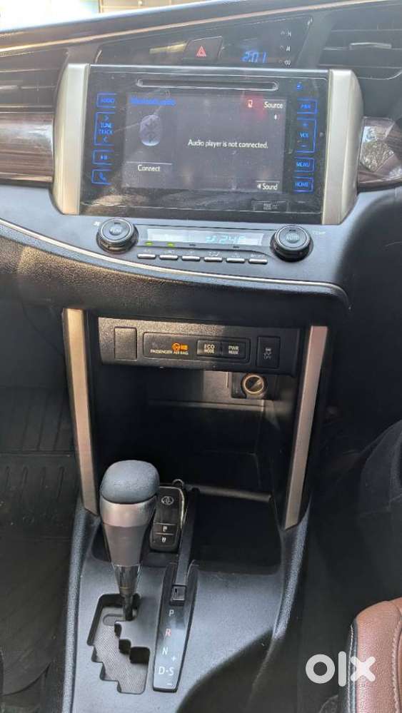 Toyota Innova Crysta 2.8z Automatic, 2016, Diesel