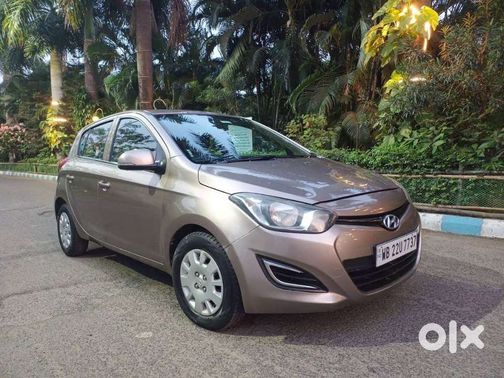 Hyundai I20 Petrol Cvt Magna Executive, 2013, Petrol