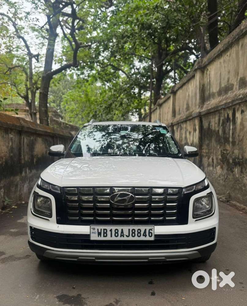 Hyundai Venue 2023 Petrol Good Condition