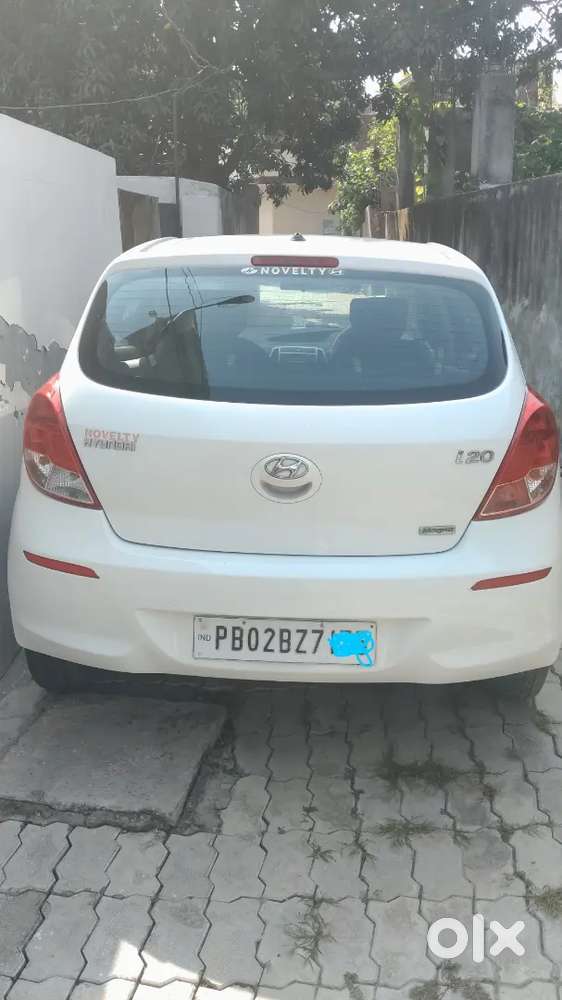 Hyundai New I20 Magna 2013 78000 Running With Service Record