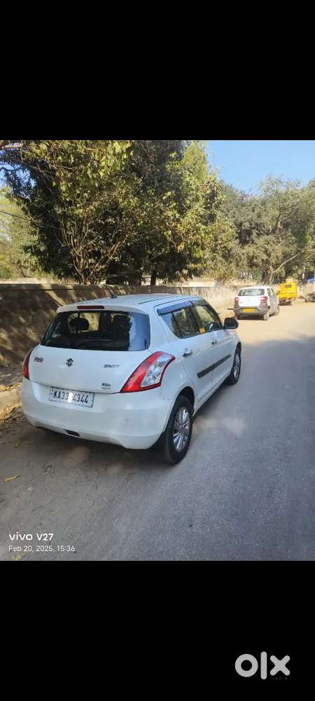 Maruti Suzuki Swift Zdi 2015 Diesel 4new Tyre Bridgestone