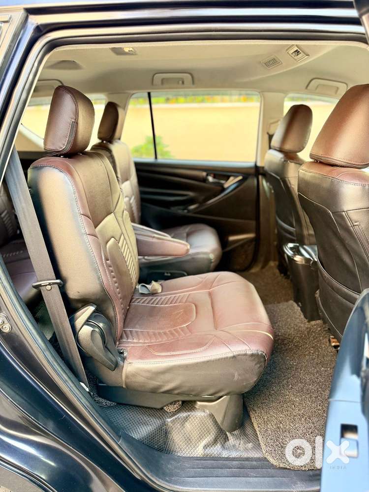 Toyota Innova Crysta 2.4 G Plus Mt 7 Str, 2021, Diesel