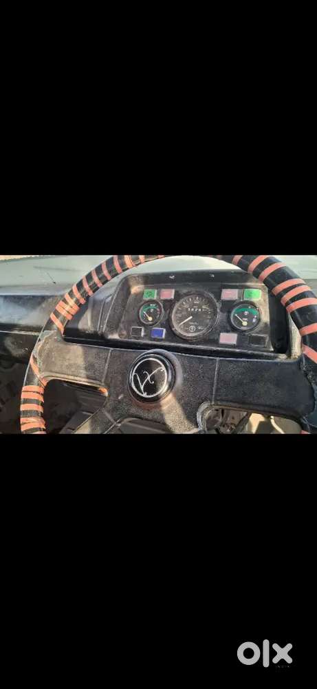 Force Motors Force One 2003