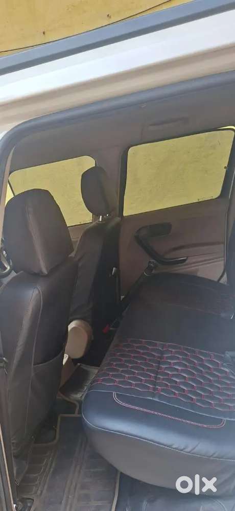 Mahindra Bolero Neo N8 - 2022 Model - Excellent Condition
