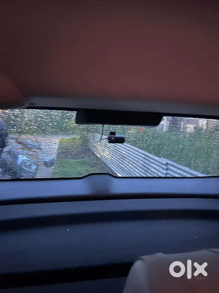 Honda Elevate Petrol V Cvt 2026