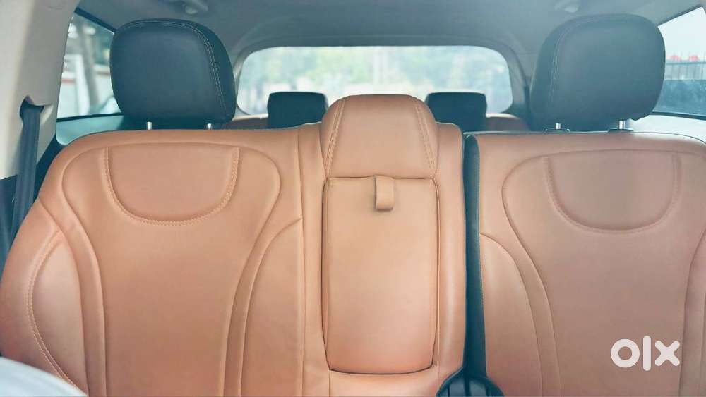 Mahindra Xuv700 2.2 Ax 5 Diesel At 7 Str, 2022, Diesel