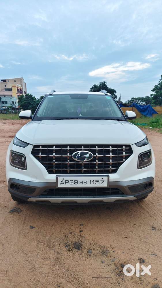 Hyundai Venue E 1.2 Petrol, 2022, Petrol