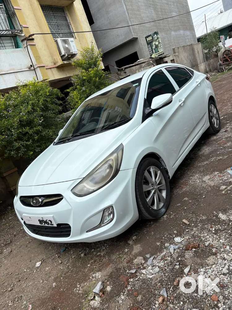 Hyundai Verna 2012