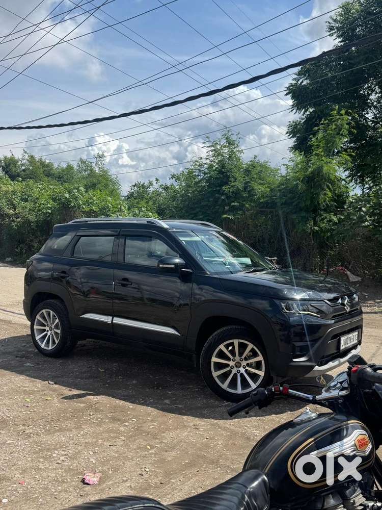 Maruti Suzuki Brezza 2025 Petrol 12000 Km Driven