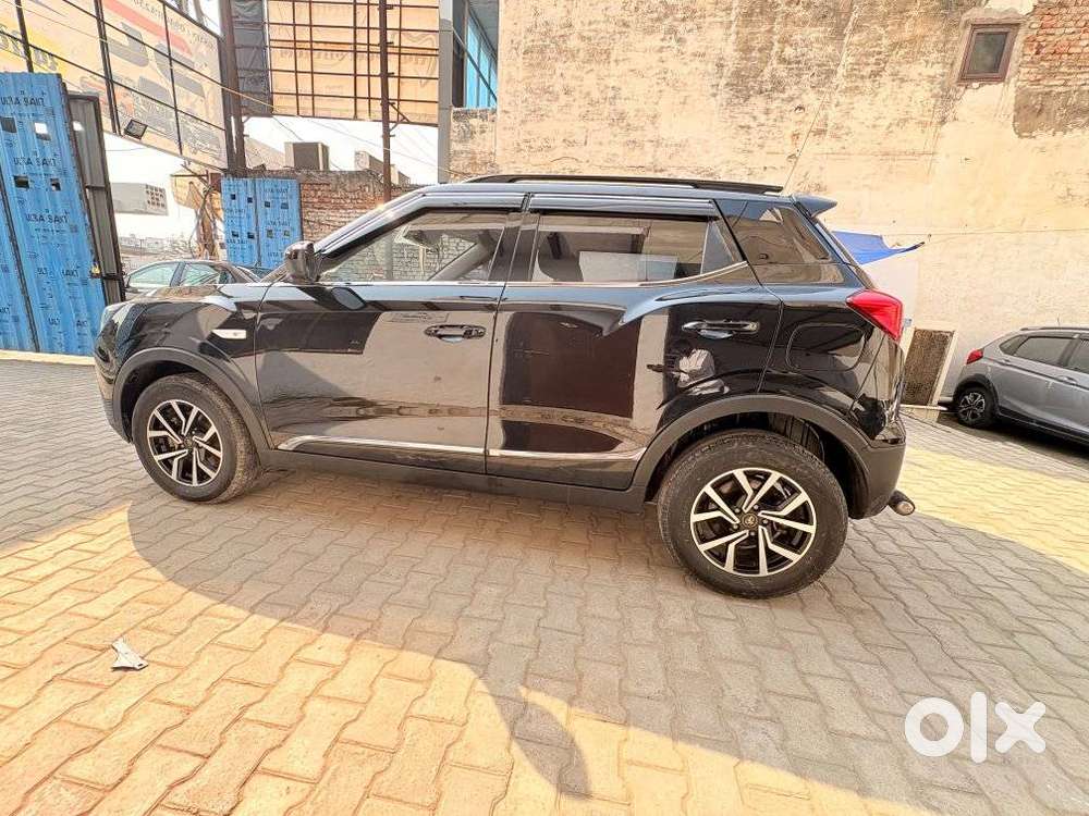 Mahindra Xuv300 W4, 2023, Petrol