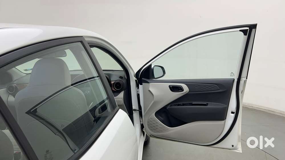 Hyundai Aura 1.2 S Petrol Amt, 2021, Petrol