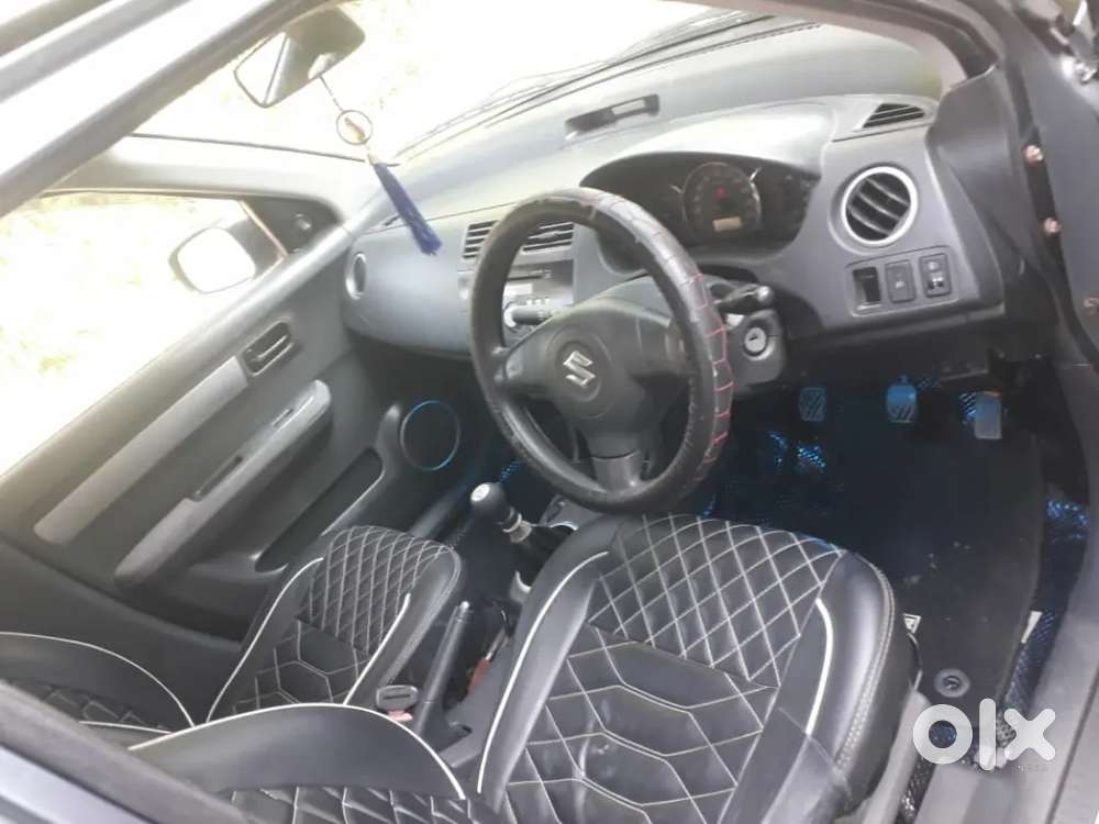 Maruti Suzuki Dzire 2010 Diesel 68000 Km Driven