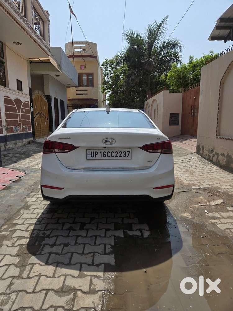 Hyundai Verna Petrol 2019