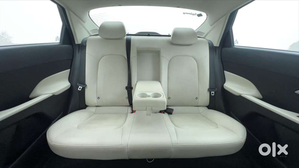Hyundai Verna 1.5 Sx (o) Vtvt Ivt, 2023, Petrol