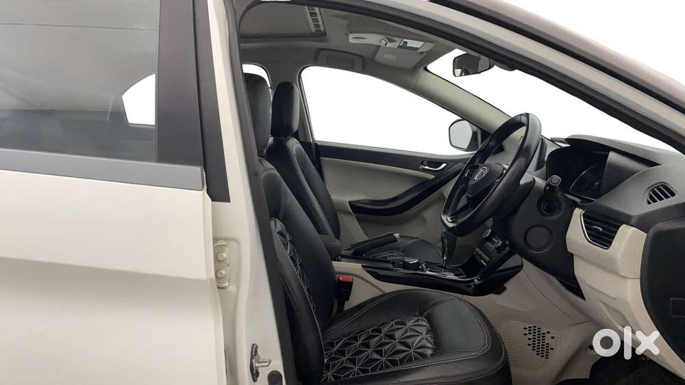 Tata Nexon 1.2 Revotron Xza Plus Premium, 2021, Petrol