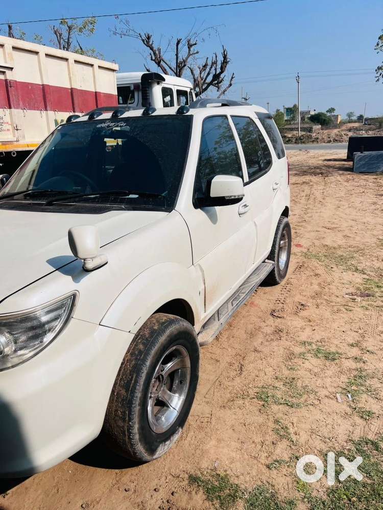 Tata Safari Storme 2014 Diesel 105000 Km Driven