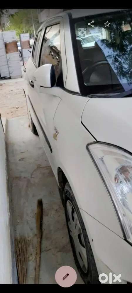Maruti Suzuki Swift Lxi 2016