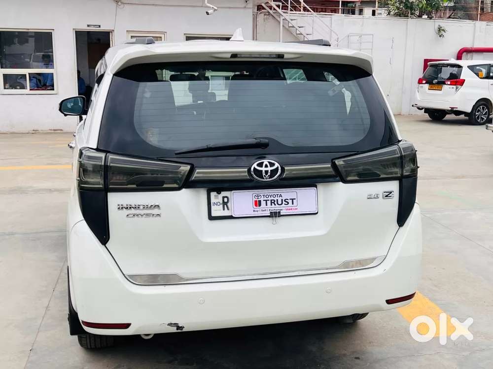 Toyota Innova Crysta 2.8 Zx At 7 Seater, 2018, Diesel