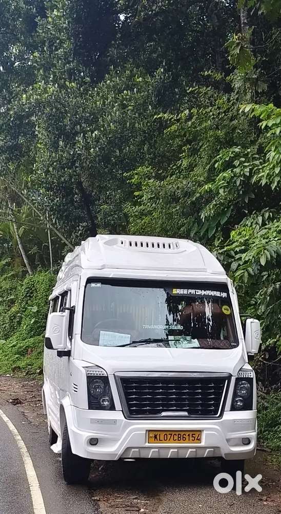 Tenpo traveller 12 SEATER