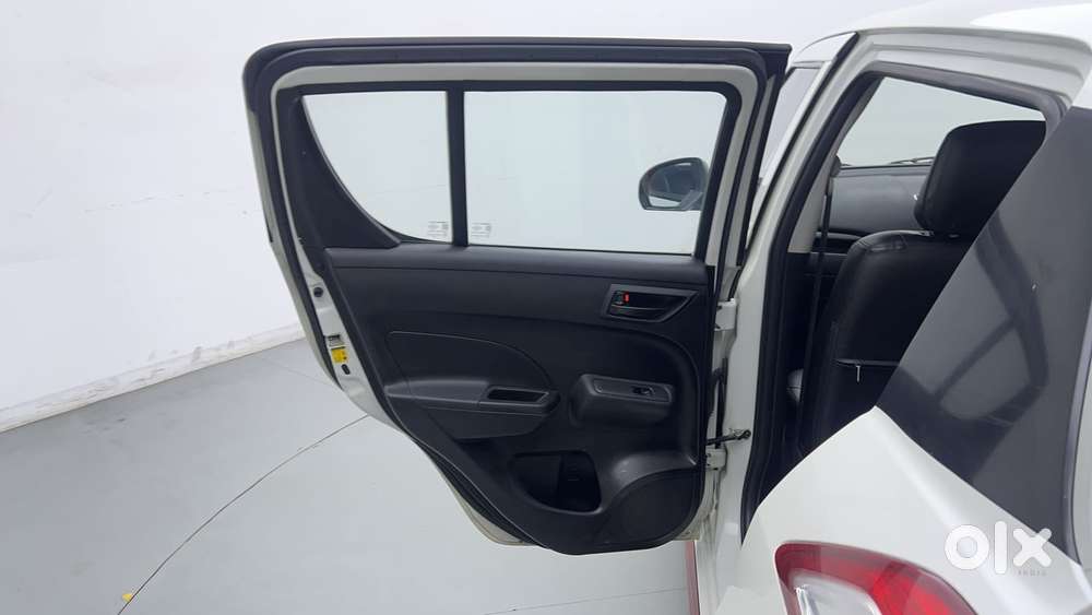 Maruti Suzuki Swift 1.2 Lxi (o), 2016, Petrol