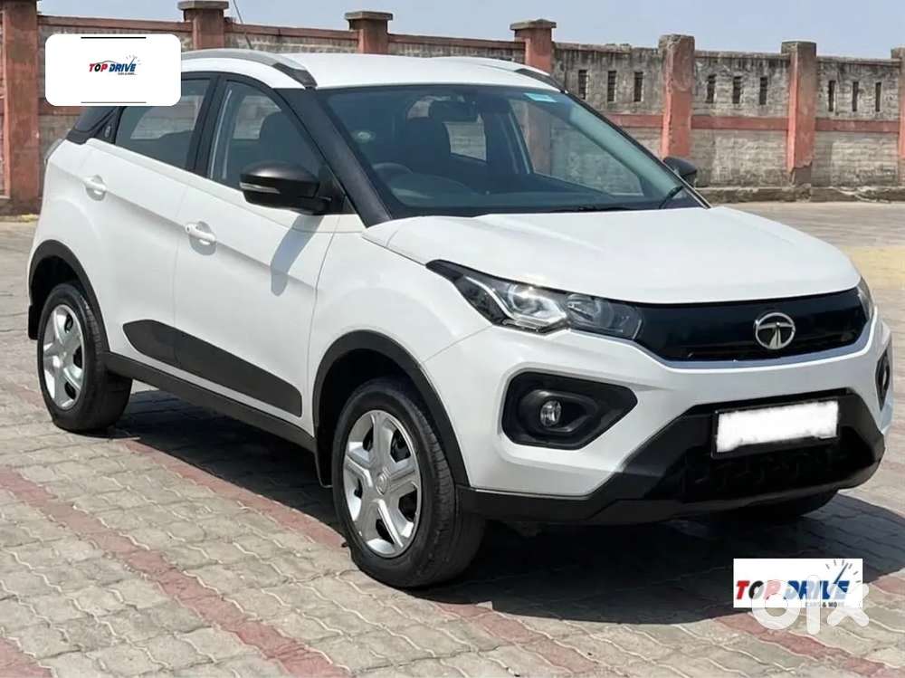 Tata Nexon 1.2 Revotron Xma, 2023, Petrol