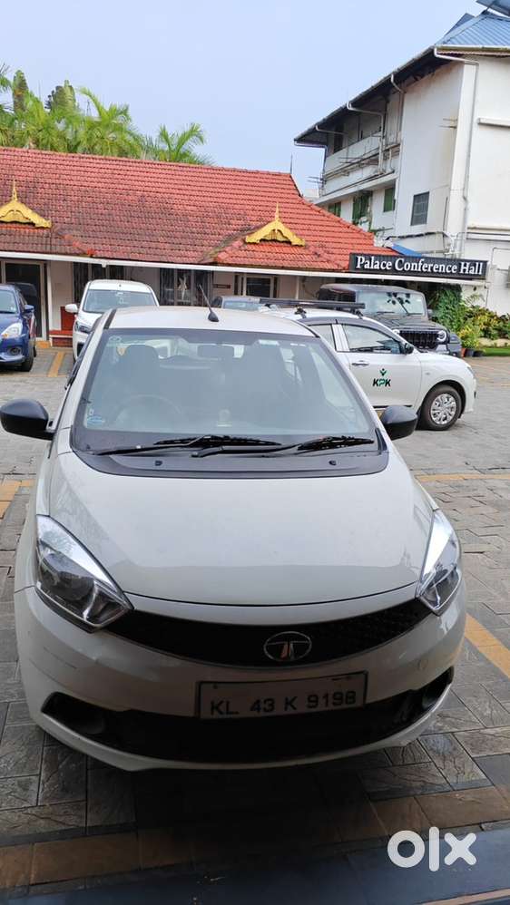 Tata Tiago Petrol 2018