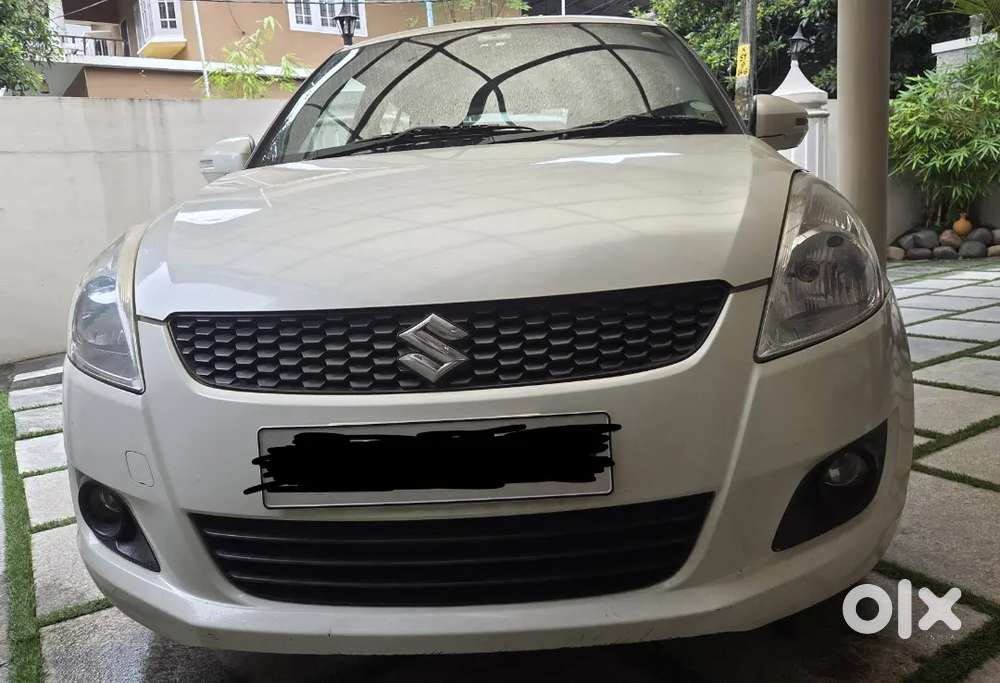 Maruti Suzuki Swift Vxi 2012