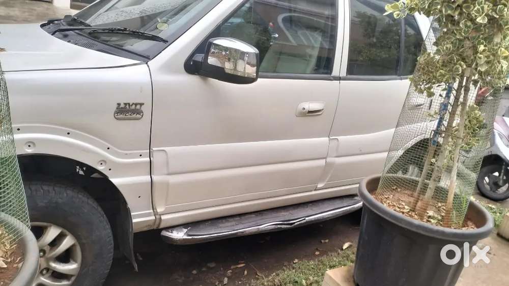 Tata Safari 2010